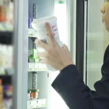 얘 내가 본 남돌 중에 손 제일 큰 것 같아 | 인스티즈