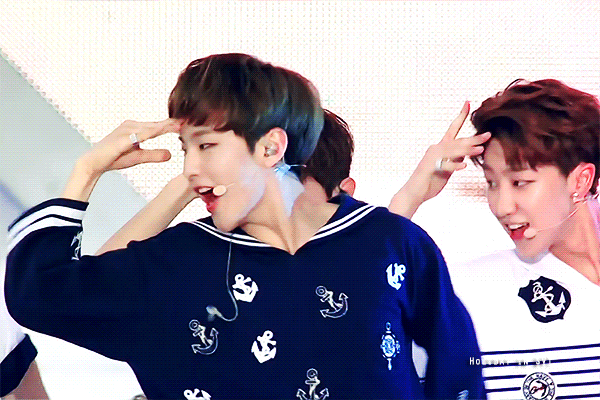 솔직히 무대 위에서 갭차이 개쩌는 돌 | 인스티즈