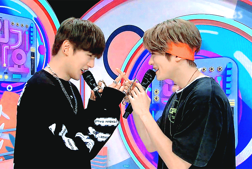 인가엠씨들 관계성 너무 웃기다..... 이런 관계성 처음봄 | 인스티즈