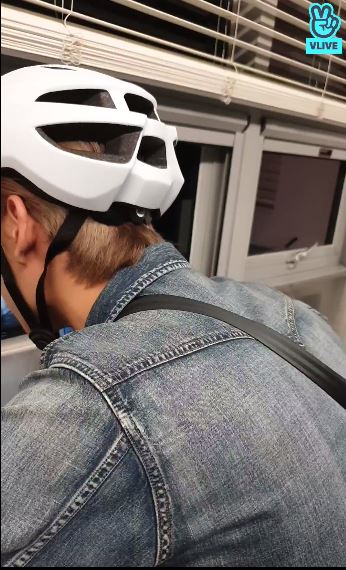 팬들이랑 모바일 카트하는데 헬멧이랑안전벨트까지 구해온 우리 아이,, | 인스티즈