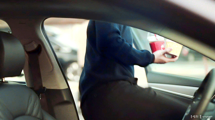 비숲 작가님 일부러 이러는 거 같은데 총공이라도 해야할듯 | 인스티즈