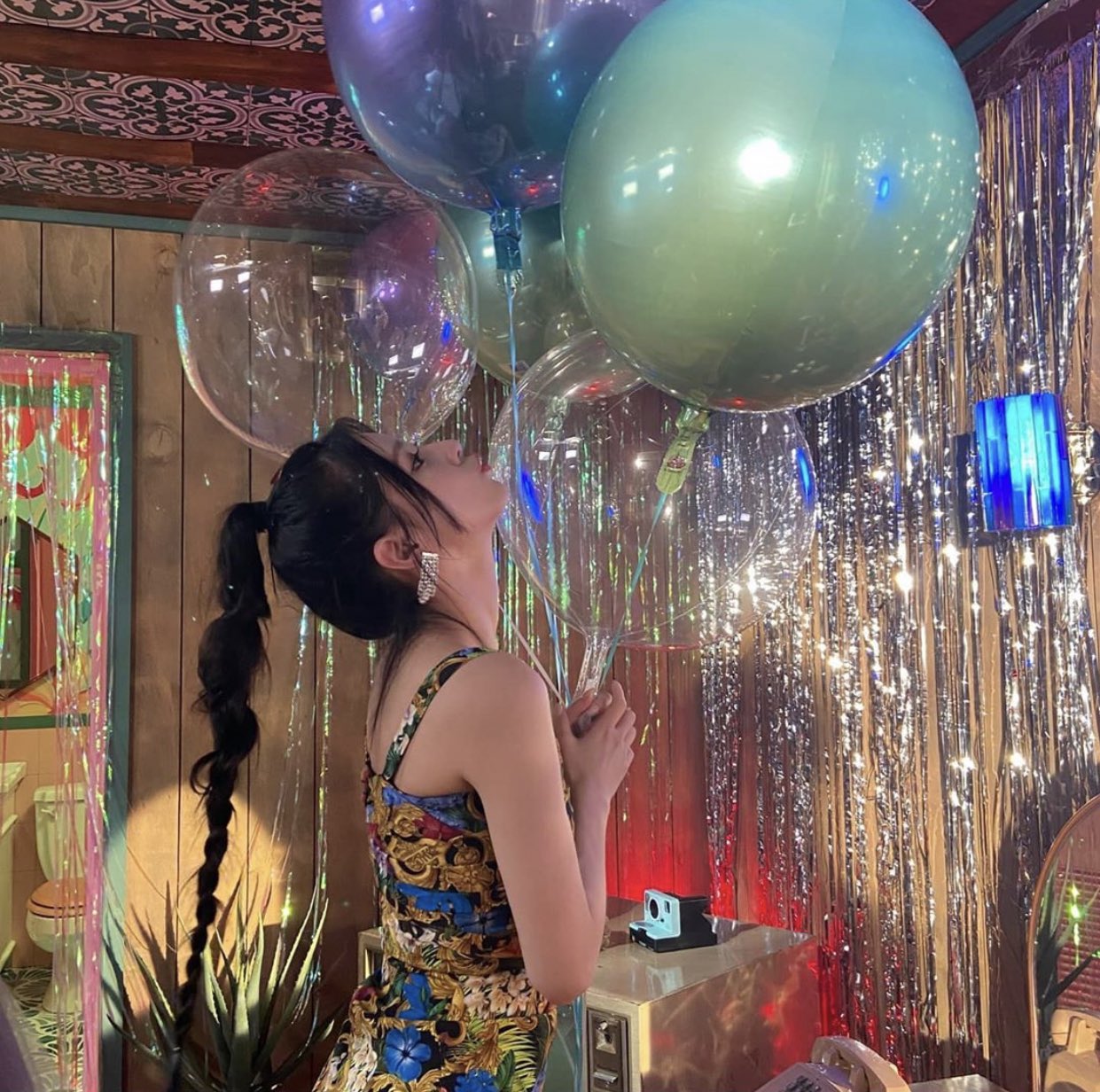 조미연 오늘 음방+영통팬싸+브이앱1시간+유큐브셀카7장+인스타 셀카8장 올림 | 인스티즈