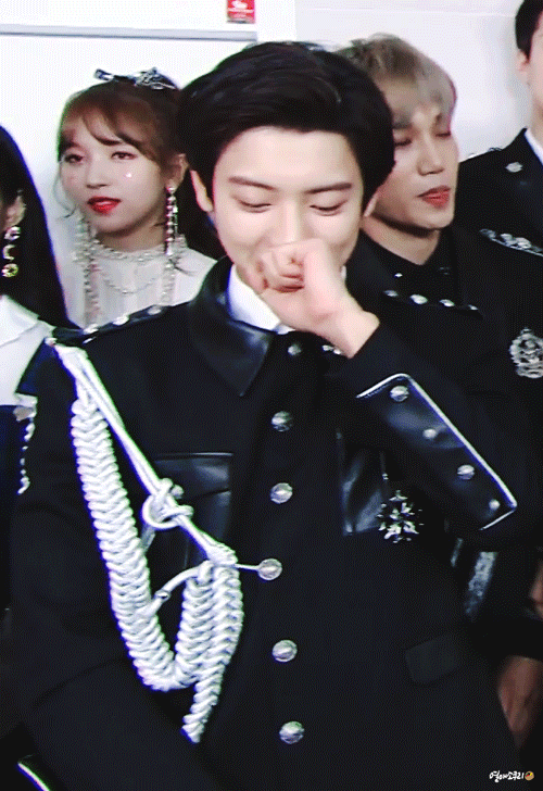 부씨아이돌은 아직 두명이지?? | 인스티즈