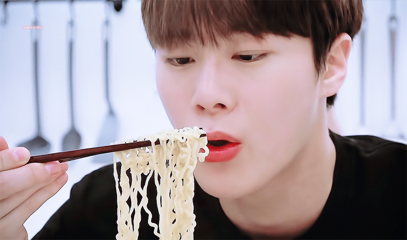 처갓집 트러플양념치킨이랑 진라면 순한맛 좋아하는 익들 있어? | 인스티즈