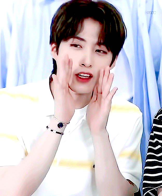 나 원어스 두문희 이번 컴백 장담하건대 | 인스티즈