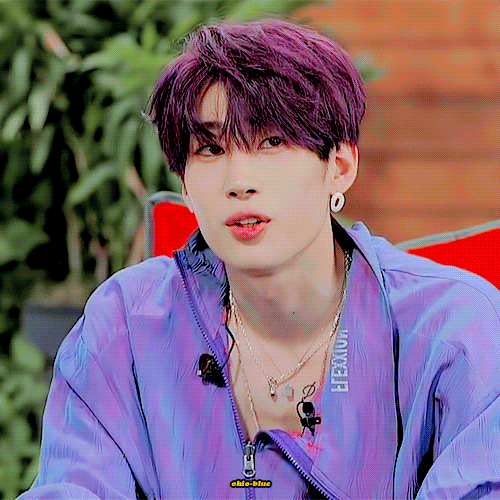 올해 흑발 빨간머리 파란머리 보라머리 다함 | 인스티즈