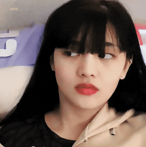 민니님 짤 좀... 무대 짤 말고 브이앱이나 일상 짤..? | 인스티즈