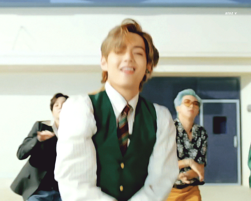 김태형 착장 헤어 미친거아니야 나 심장 무지하게 뛴다 야 이건 반칙이지 | 인스티즈