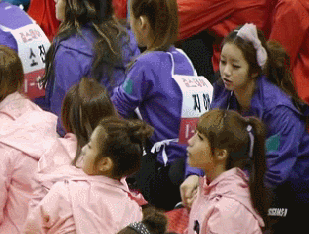 아 혜리 자기보다 어린 에이핑크 동생들한테 언니미 넘치는거 진짜 귀엽닼ㅋㅋㅋㅋㅋㅋㅋㅋㅋ | 인스티즈