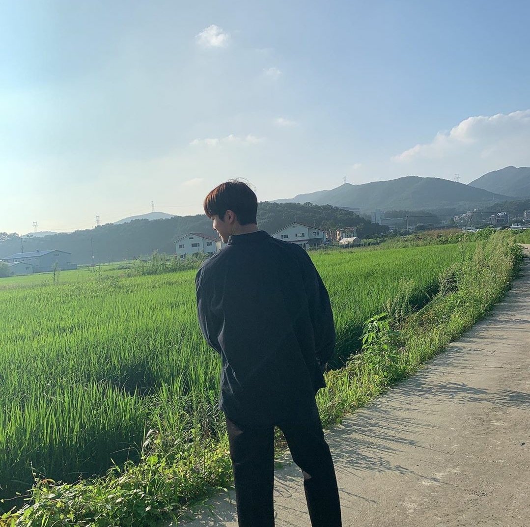 너무 남친짤이라 배경이나 프사 해놓기도 민망해 | 인스티즈