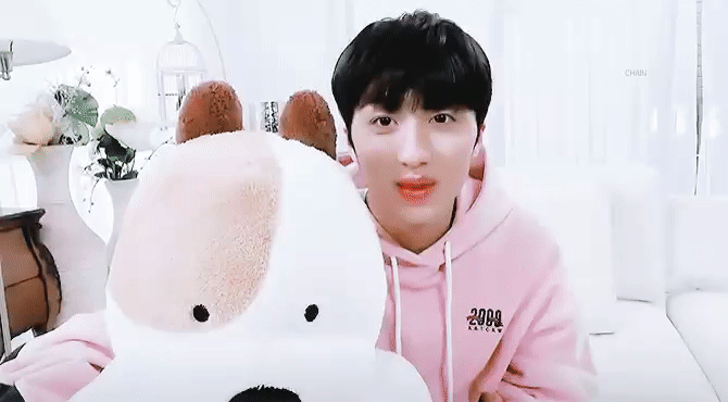 나 또 찬희 쮸압 하고있네,,, | 인스티즈