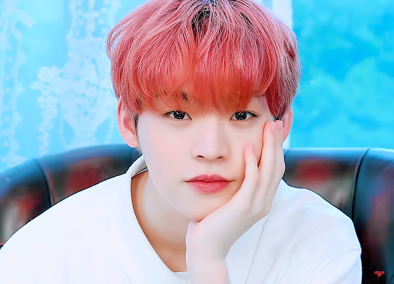 요즘 효진이 분홍분홍한 거 너무 좋아...귀여워 | 인스티즈