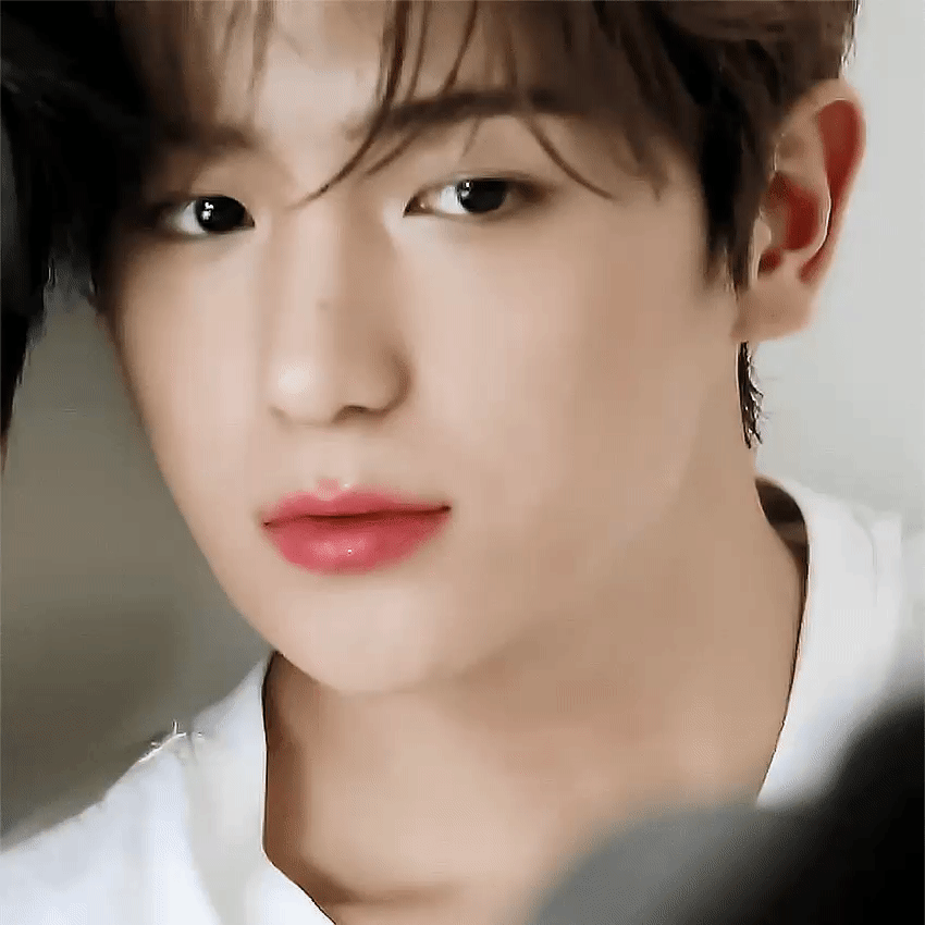 이재현 눈알 진짜 촉촉하다 타고난거지 그냥? | 인스티즈