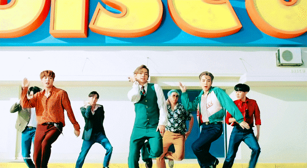 방탄 뷔 진짜 세상에서 제일 잘 놀것처럼 생김ㅋㅋㅋㅋㅋㅋㅋㅋㅋㅋㅋ | 인스티즈