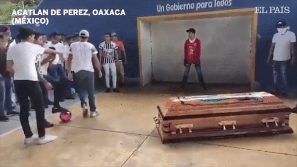 축구선수를 꿈꿔온 16세 소년의 친구들이 준비한 장례식 | 인스티즈