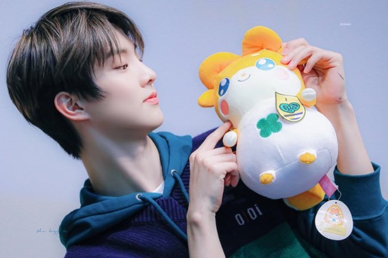 그 더보이즈 큐? 너무 귀여워서 | 인스티즈