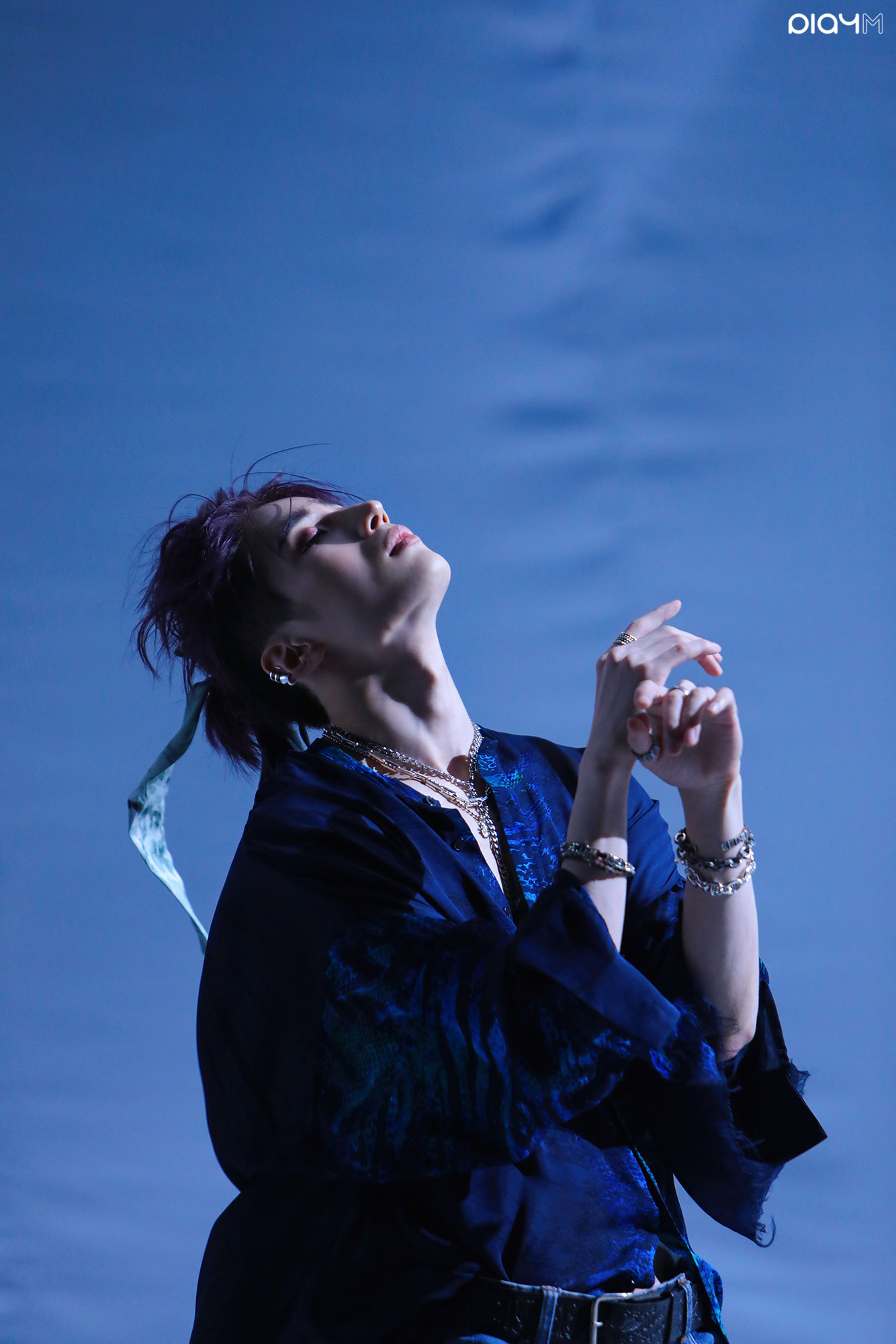 한승우 데뷔초 스타일링이랑 지금이랑 차이봐.... | 인스티즈