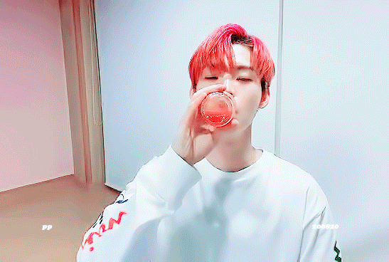 요즘 효진이 분홍분홍한 거 너무 좋아...귀여워 | 인스티즈