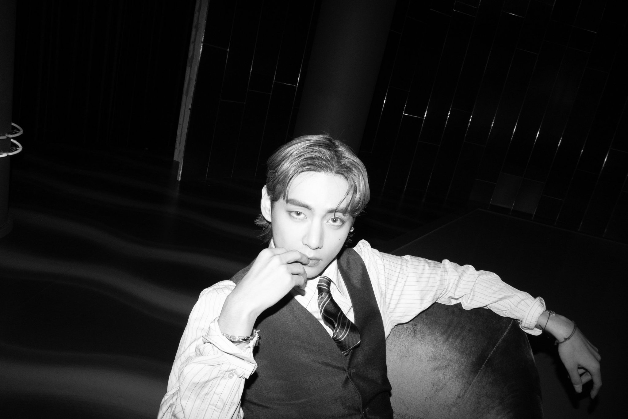 아니 뷔 조커 보정도 미쳤다고 팬들이 예술을 할줄알아; | 인스티즈