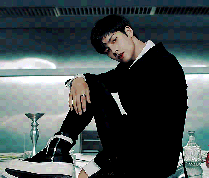 크래비티 잘생긴 파랑머리 엔딩 박세림~ | 인스티즈