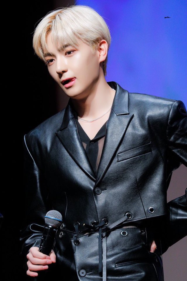 더보이즈 코디 진짜 배운변태네.. | 인스티즈