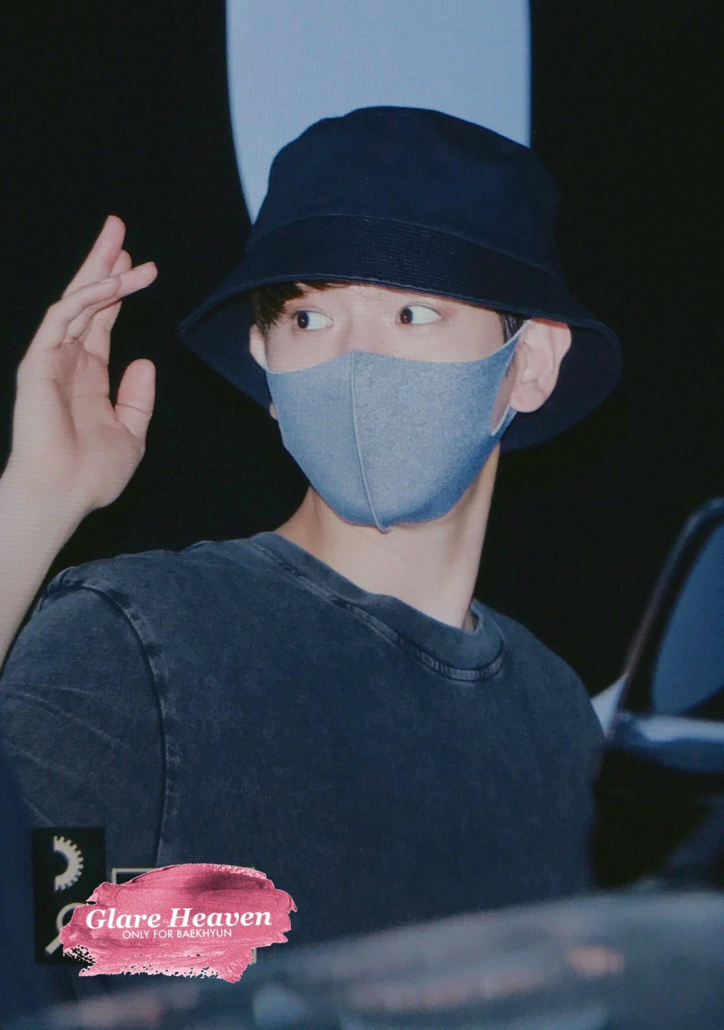 백현이 플뷰 얼른 봐라 | 인스티즈