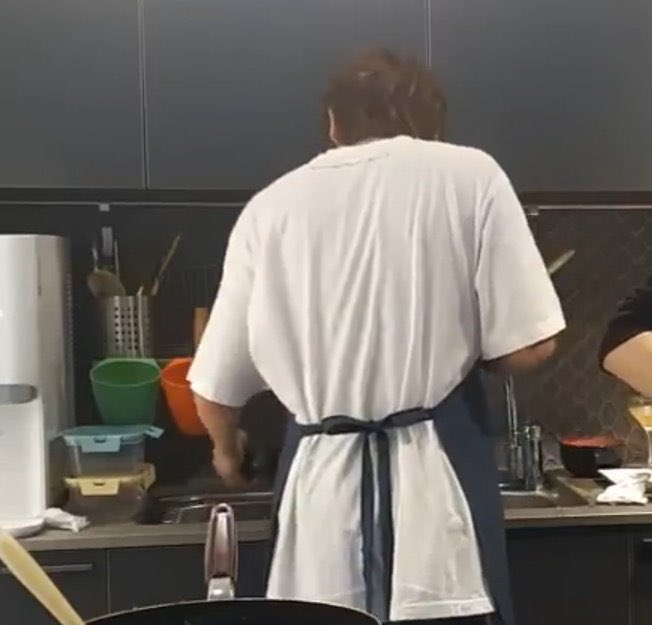 온앤오프 엠케이 20살 때랑 비교해서 덩치 완전 커졌다 | 인스티즈