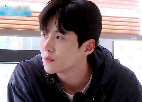 이정도면 진짜 찐한 소나무다 내취향... 백현 보민 김선호 이종석....😎 | 인스티즈