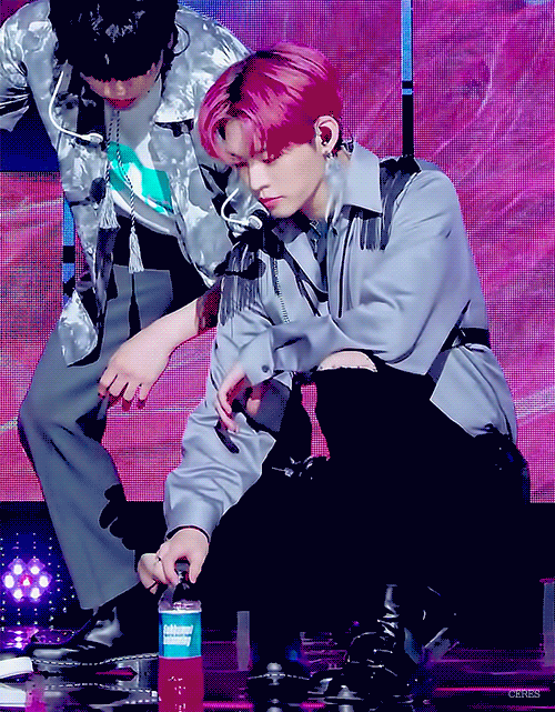 온앤오프 물병 던지기에 누구보다 진심인 사람들은 온앤오프가 아닌 | 인스티즈