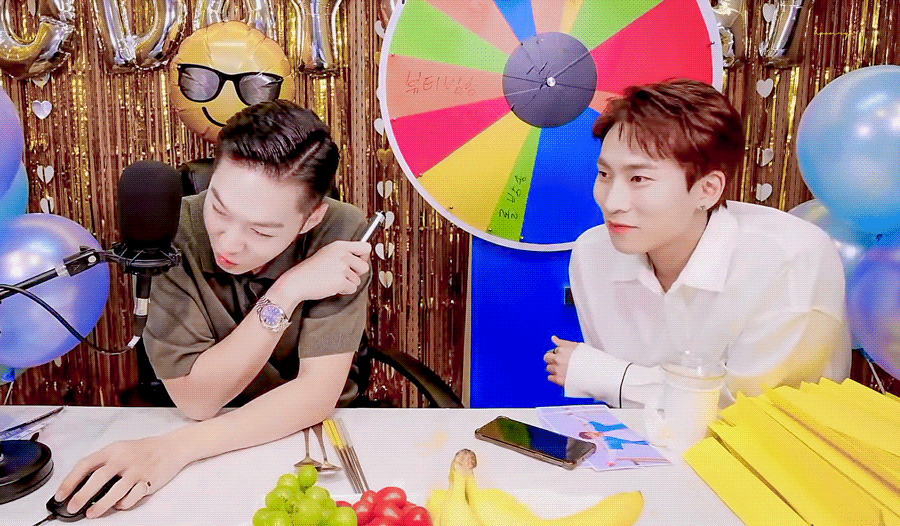 이창섭 입대하기 전보다 더 말라보이는데 8키로 정도 뺐으려나? | 인스티즈