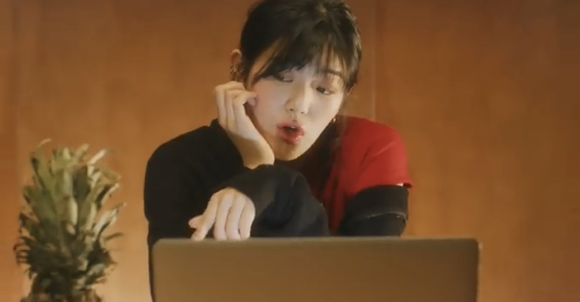 맥북 광고에서 이 여자분 누구야..?? | 인스티즈