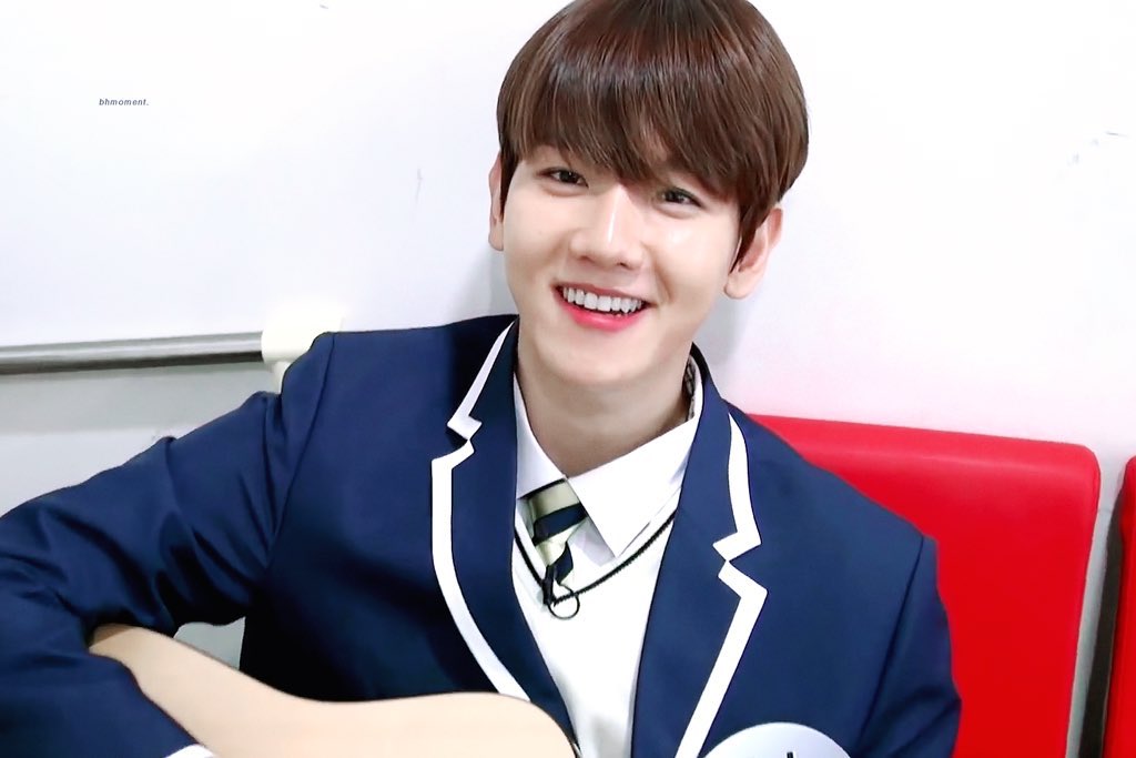 교복 입은 백현이 | 인스티즈