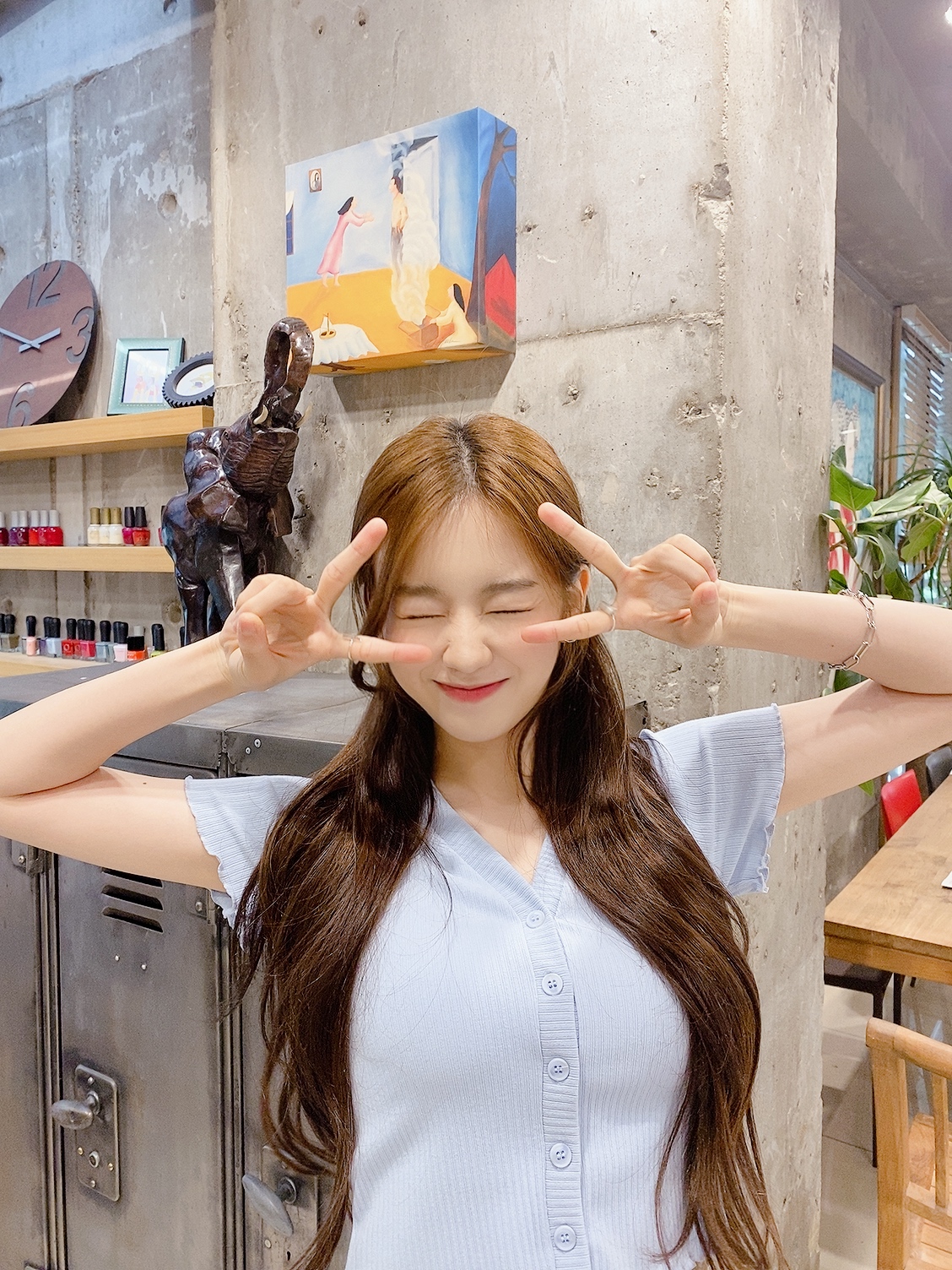 얘 진짜 내가 본 강아지중에 제일 사람처럼생겼어 | 인스티즈