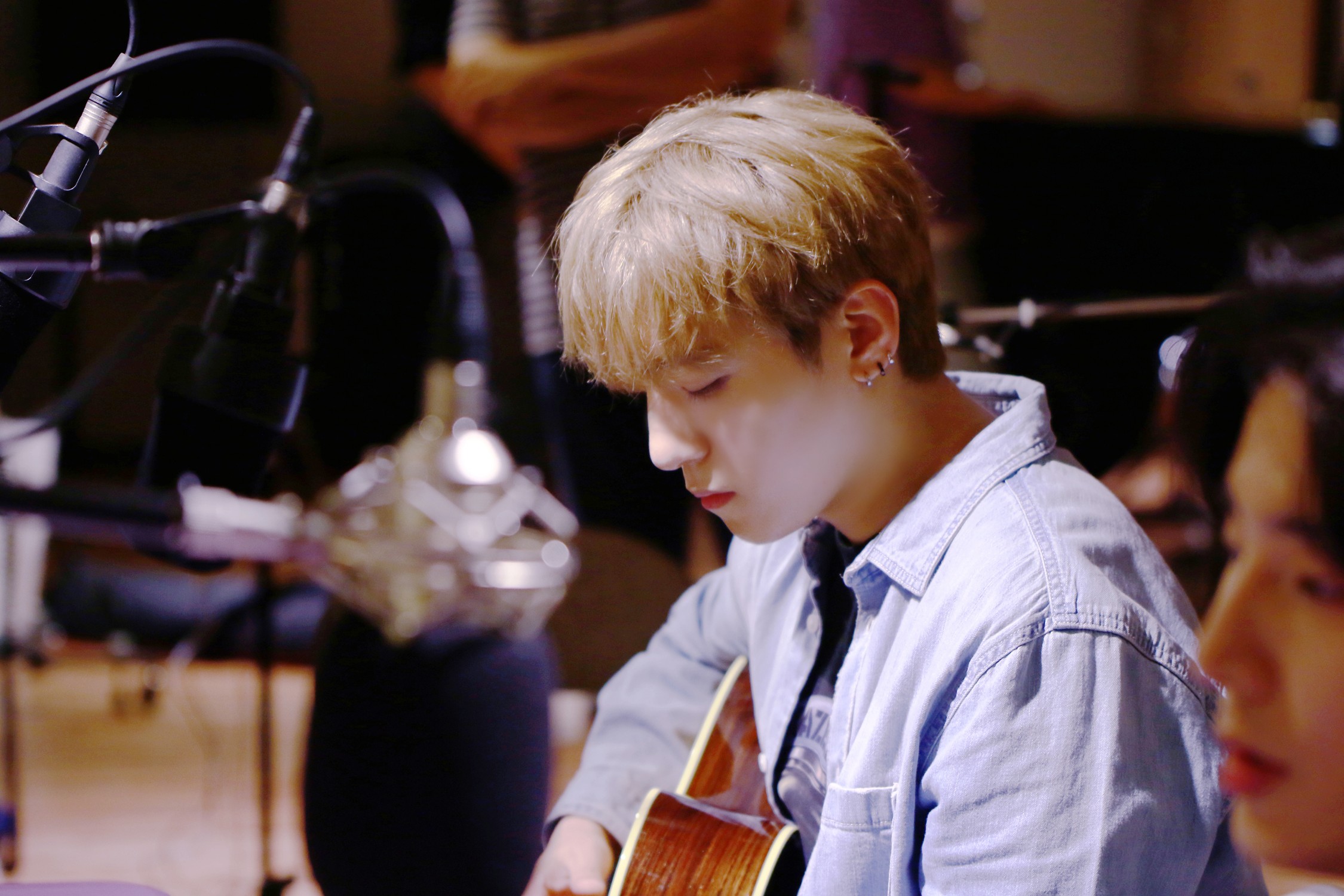 데이식스의 넷플릭스 향기나는 사진들 | 인스티즈