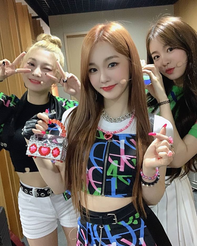 [미디어] 👄예쁘고 짱귀여운 신인그룹 보구 가유👄 | 인스티즈