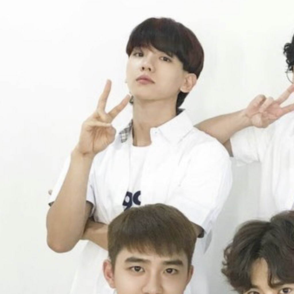 교복 입은 백현이 | 인스티즈