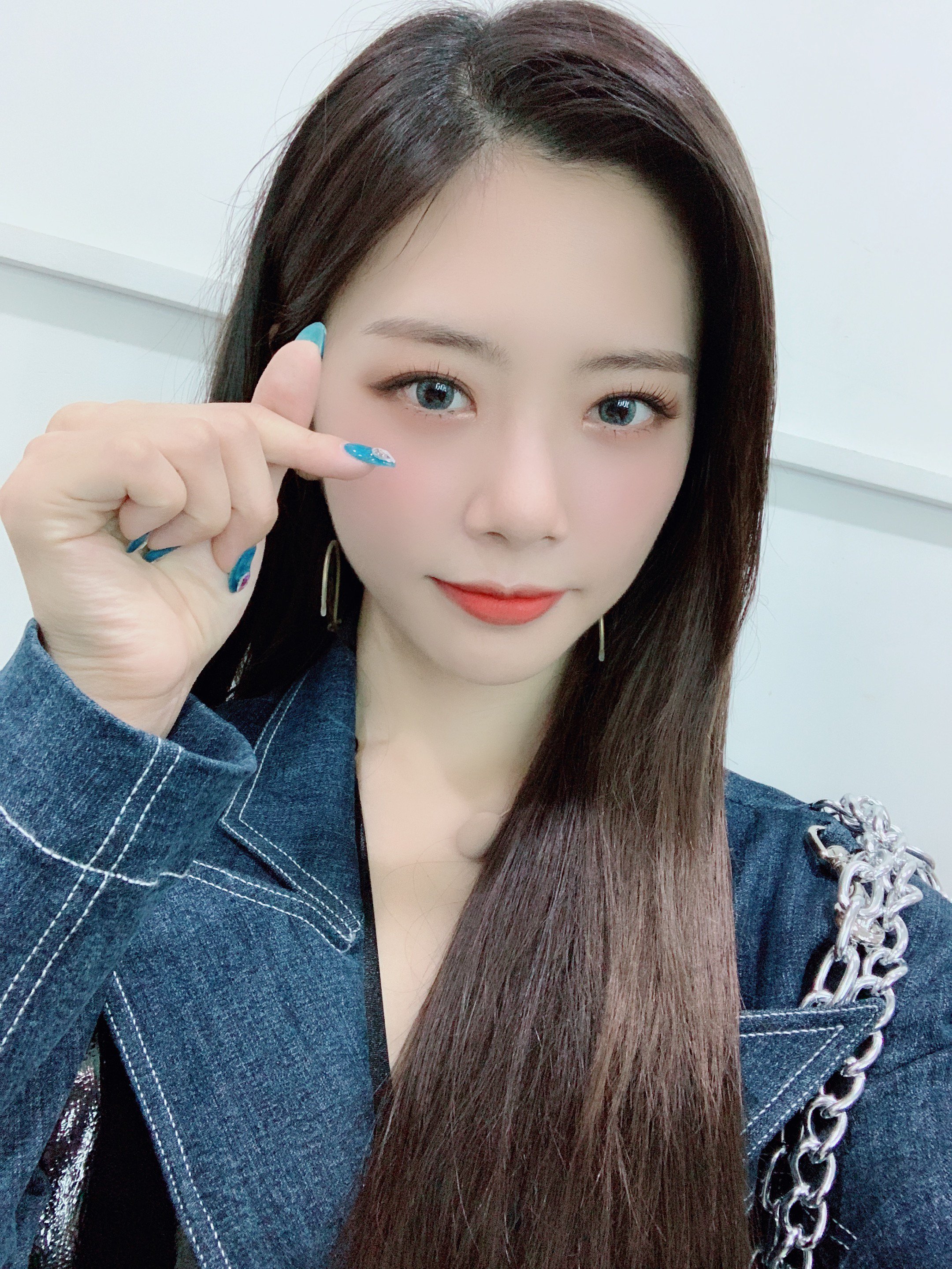 우리 언니 얼굴 진짜 레전드 | 인스티즈