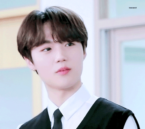 중2 14살 나이에 서바이벌 참여하고 현재 18살 멤버🐰 | 인스티즈