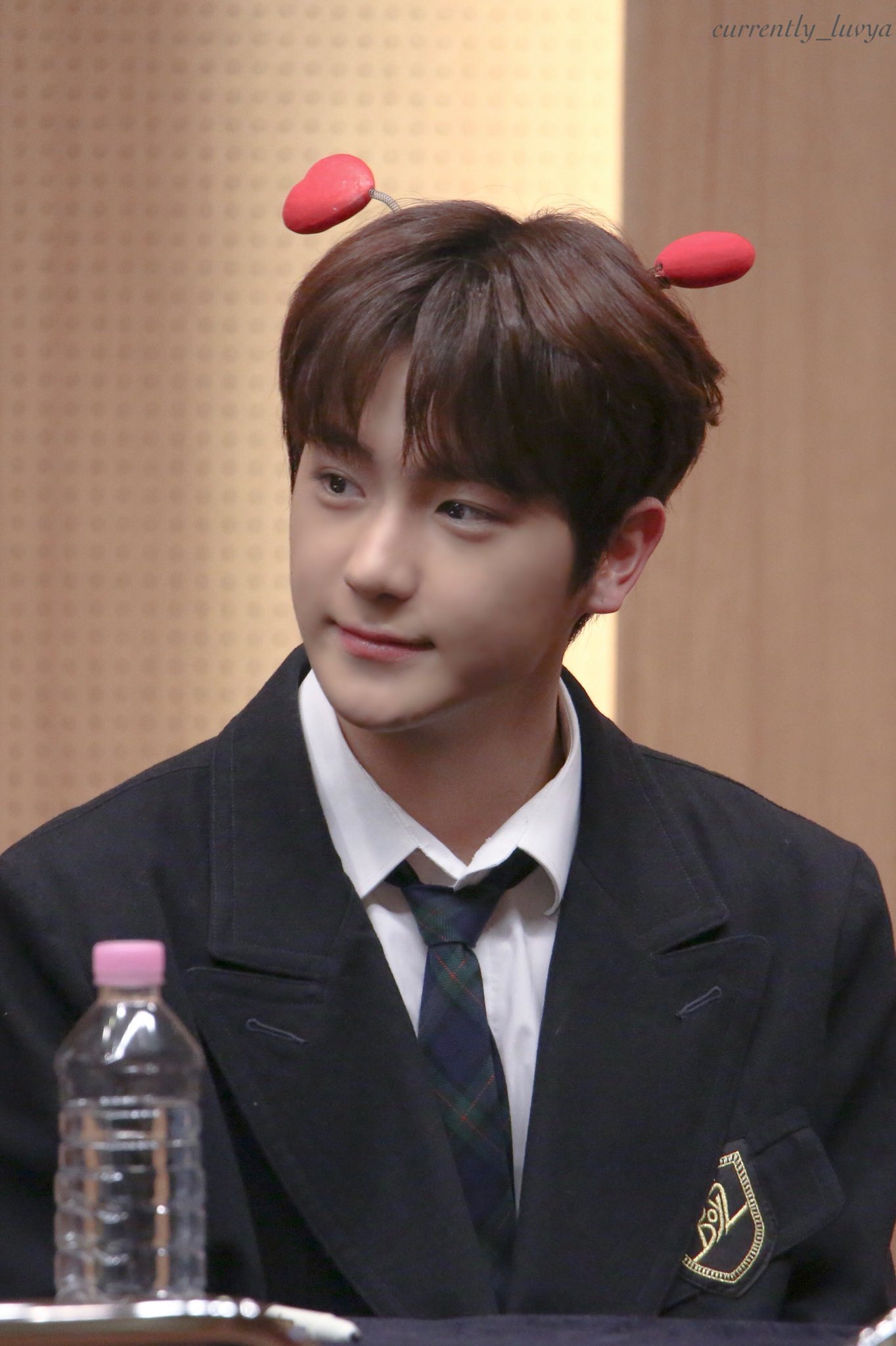 익들아 들어와봐! 몇살같아보이는지 궁금해ㅋㅋㅋㅋㅋ | 인스티즈