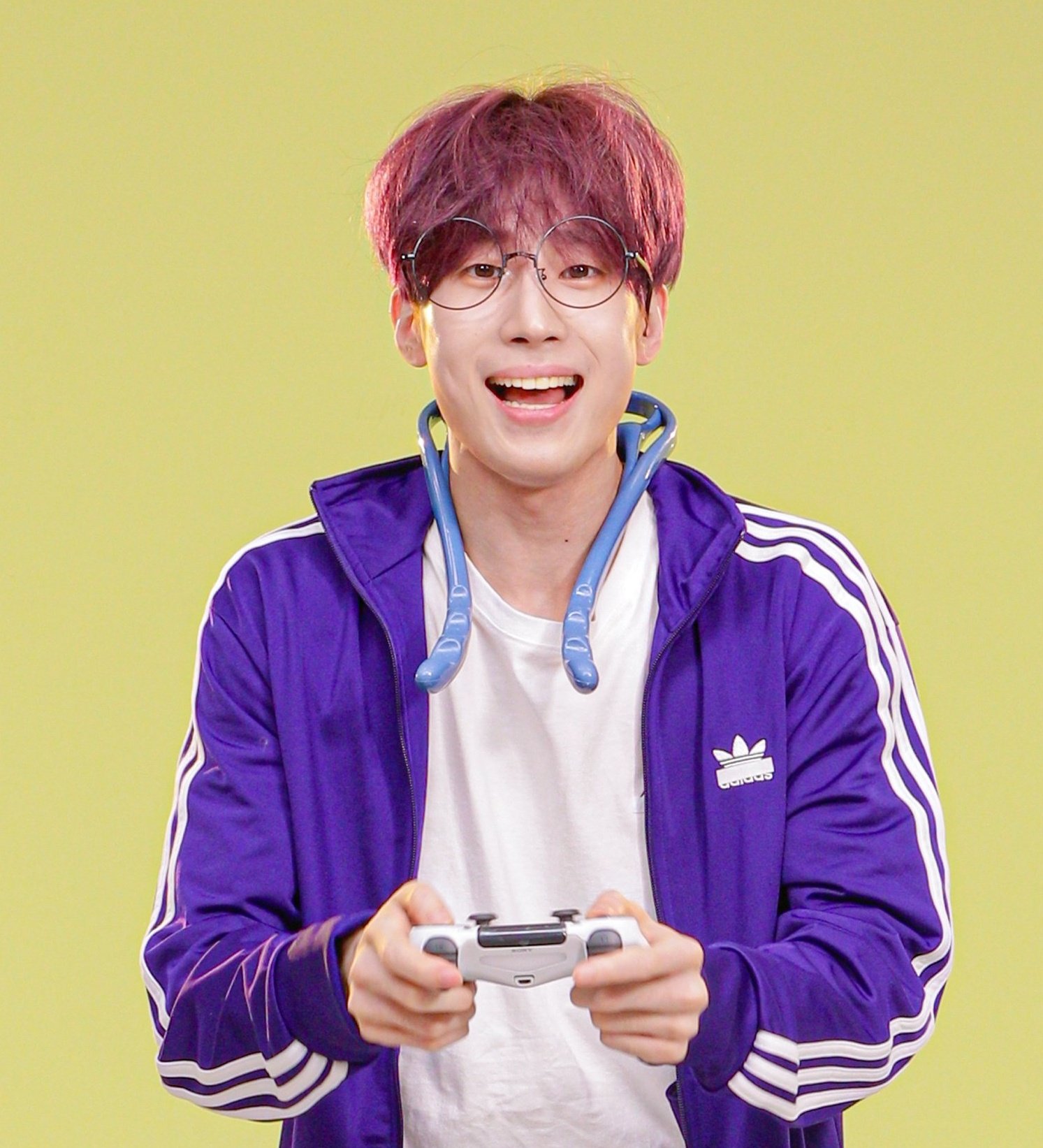 한승우 대체 안경 왜이렇게 쓰는가ㅓㄴ뎈ㅋㅋㅋㅋㅋㅋㅋㅋㅋㅋㅋㅋ | 인스티즈