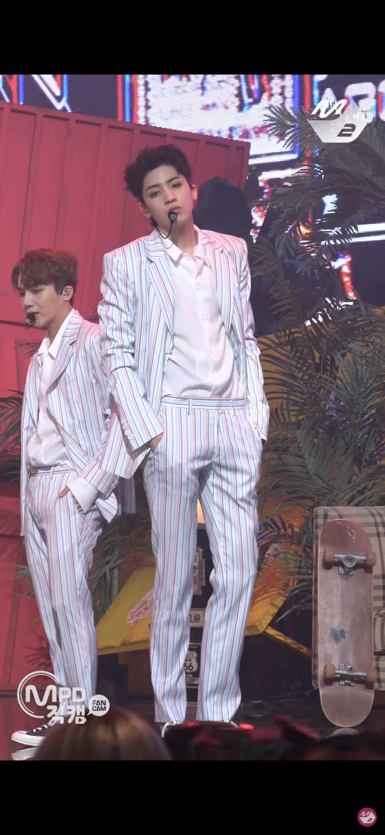 내 본진 이 직캠 처음 보는데 키 차이 뭐야ㅋㅋㅋㅋㅋㅋ | 인스티즈