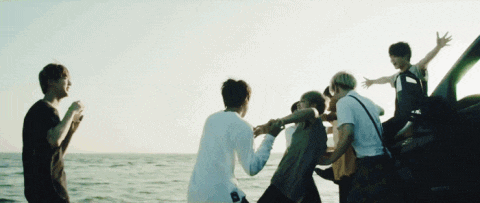 누가 방탄 세계관 이야기를 꺼내셨나요 | 인스티즈