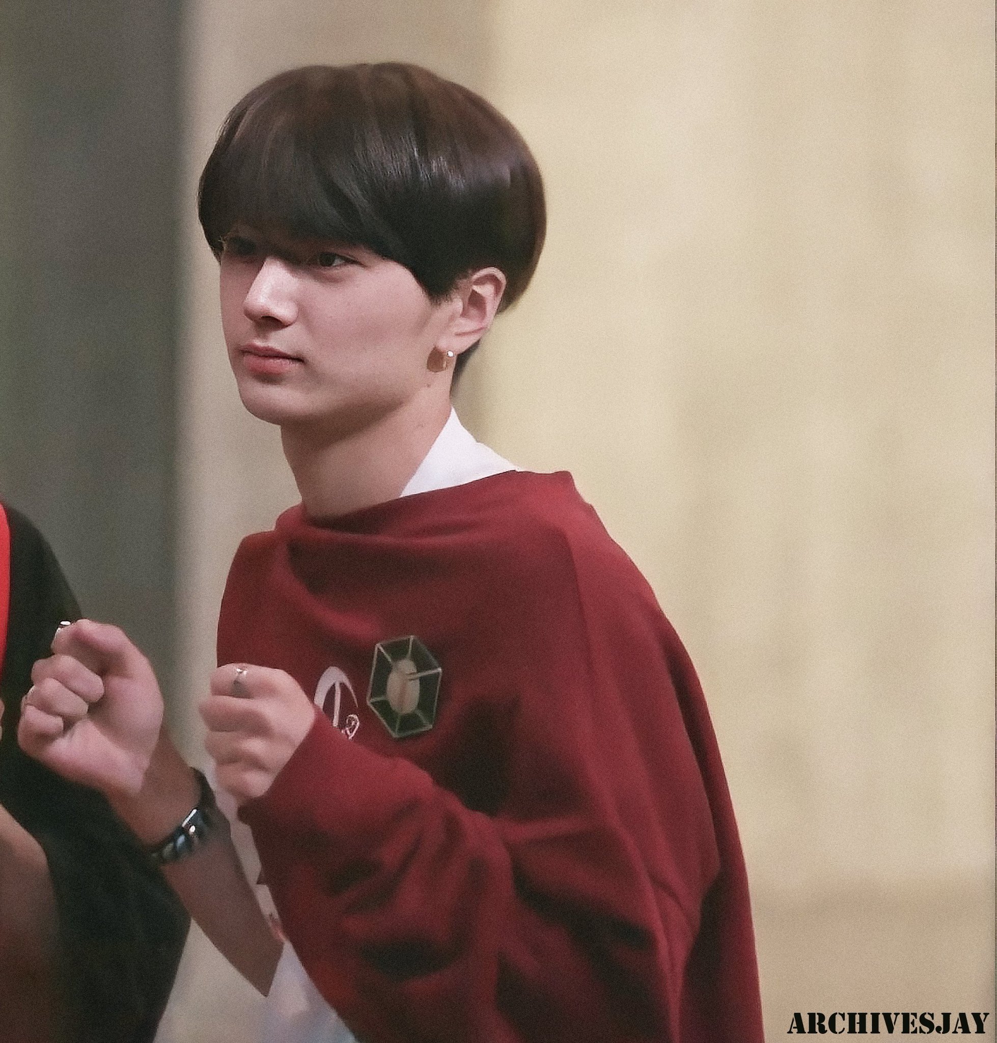 아이랜드 제이의 갭이 너무 좋다 | 인스티즈