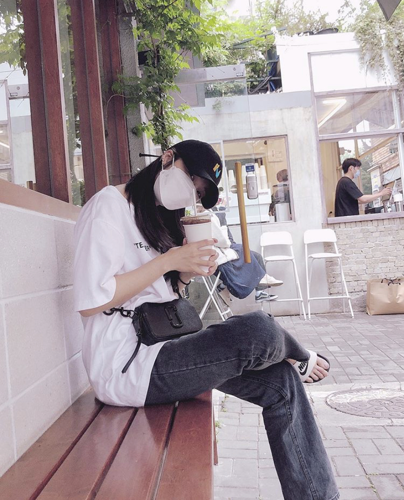 진짜 꾸안꾸로 캐주얼하게 사복 입는 여돌은 이 분 갑(짤 많음 주의) | 인스티즈