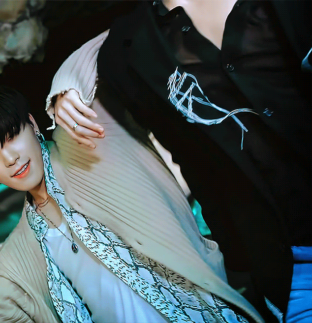 나 어제자 민규 보고 정신 못차리는 중이야,,,,,, | 인스티즈