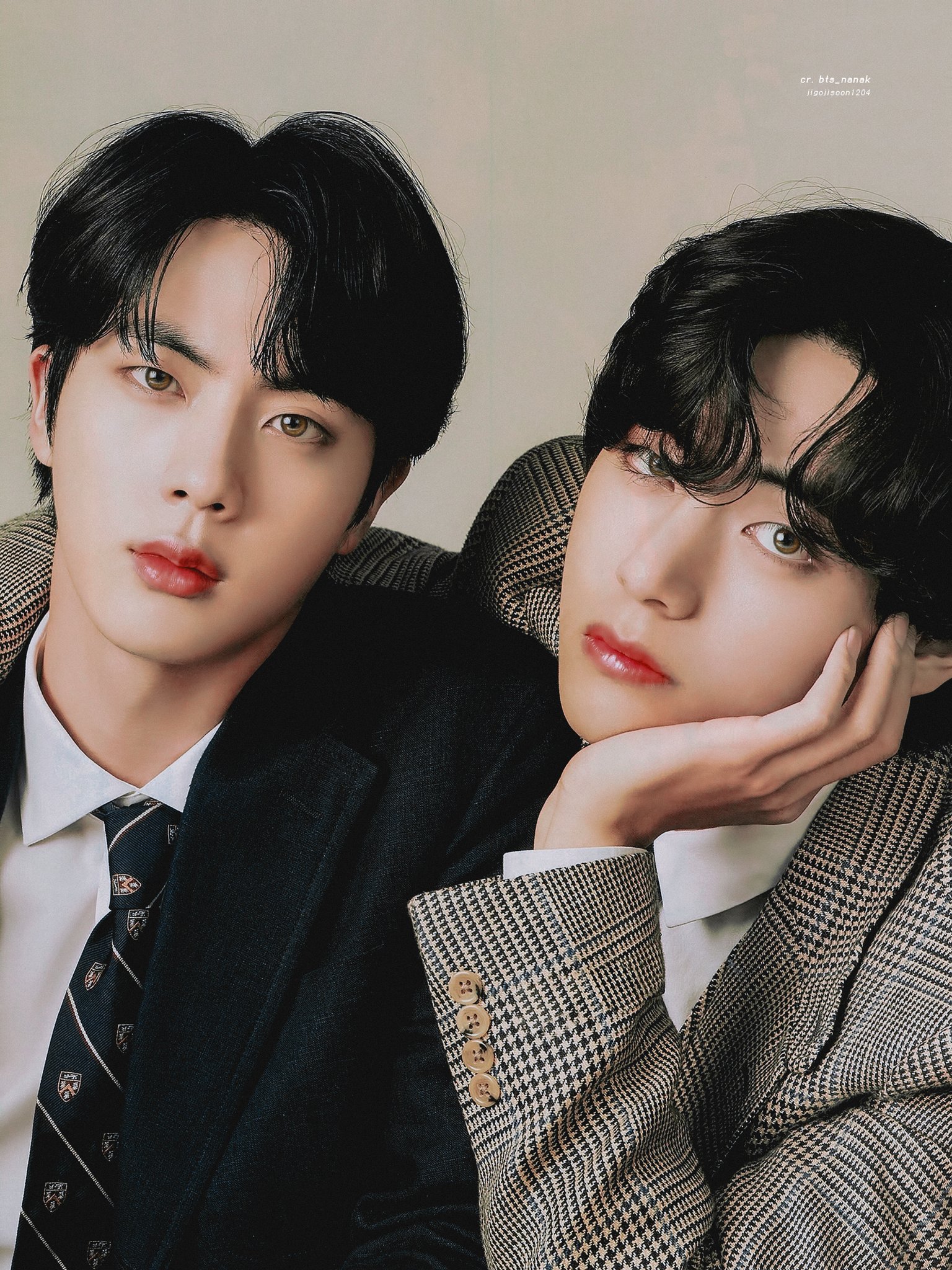 방탄 플이라 생각났는데 나 이 사진 ㄹㅇ 홀린듯이 저장함 진짜 개안짤이야 이거 | 인스티즈