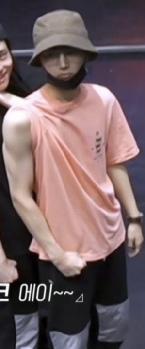 아이랜드 제이의 갭이 너무 좋다 | 인스티즈