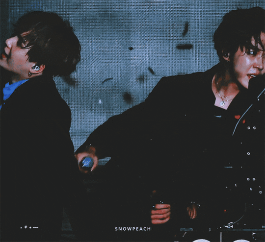 와 방탄 정국 이짤 하나에 섹시 야생미 청순 청량 모든게 다 담겨있어 | 인스티즈