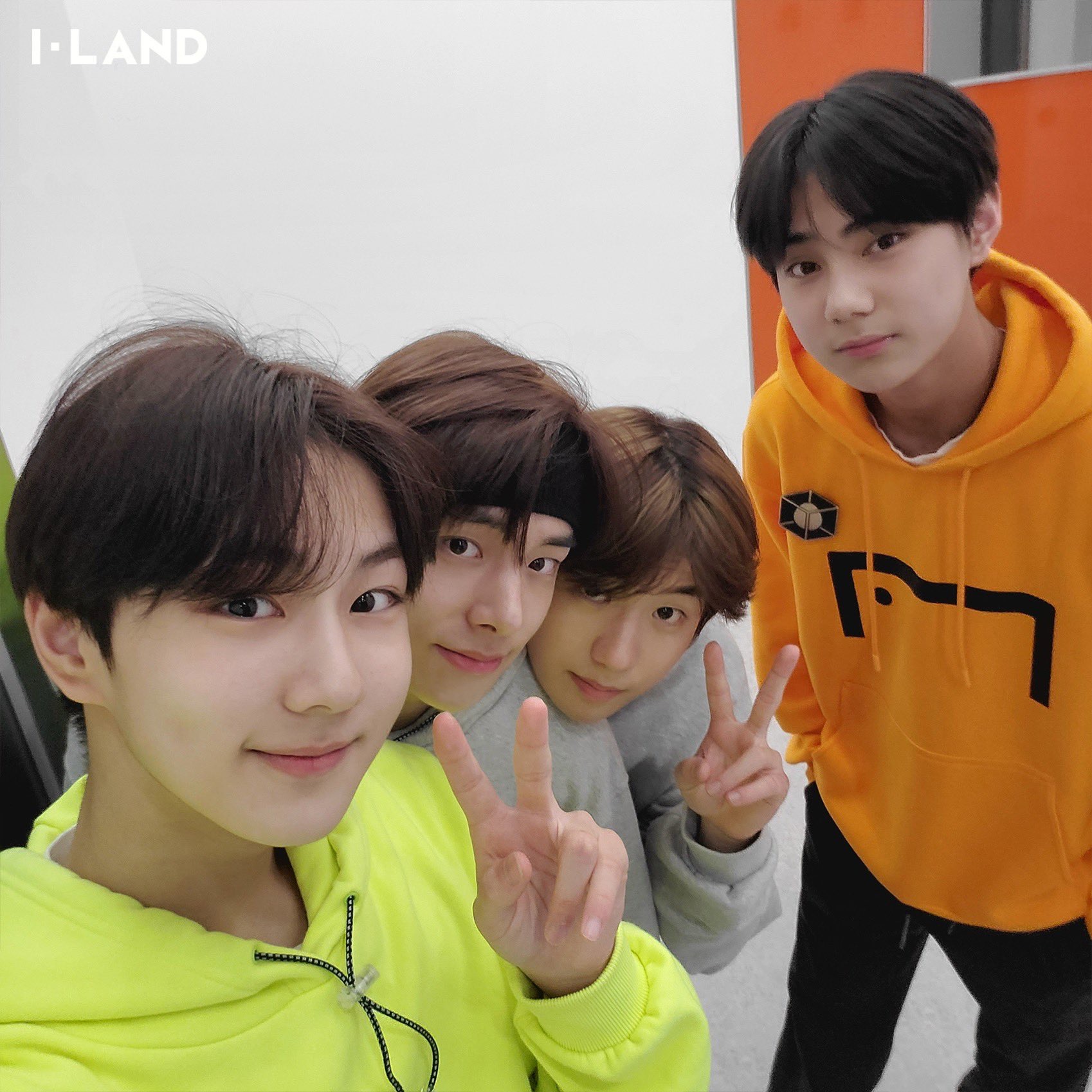 아이랜드 김이박양제제다 셀카 주워와떠 | 인스티즈