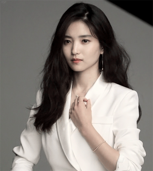 김태리 이사진 닮은 남자배우있지않아??ㅠㅠㅠㅠ찾아줄사람 | 인스티즈